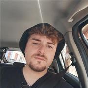 Studente universitario impartisce ripetizioni di inglese e spagnolo a studenti di scuola elementare, media e superiore